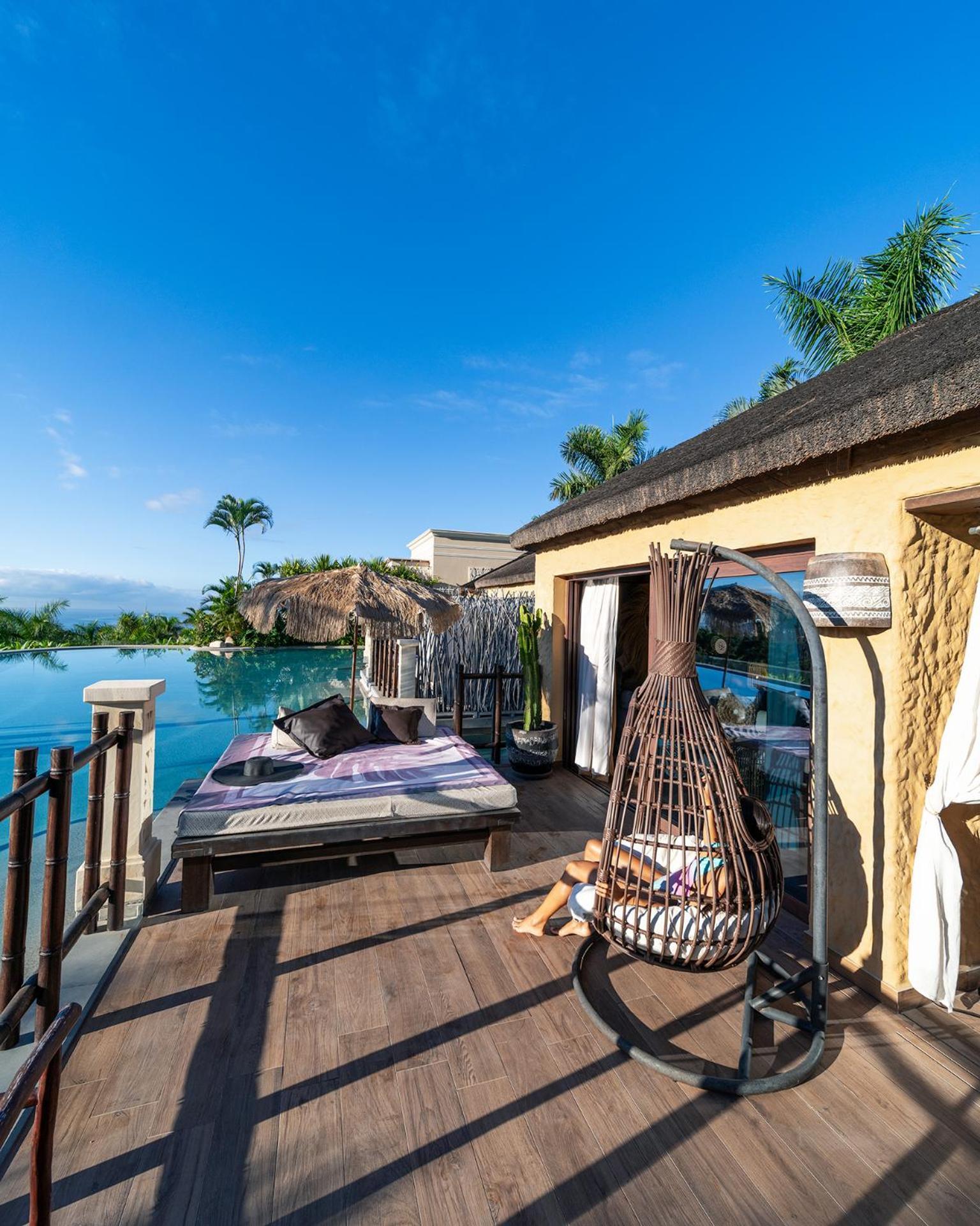 Royal River, Luxury Hotel - Adults Only Адехе Екстериор снимка
